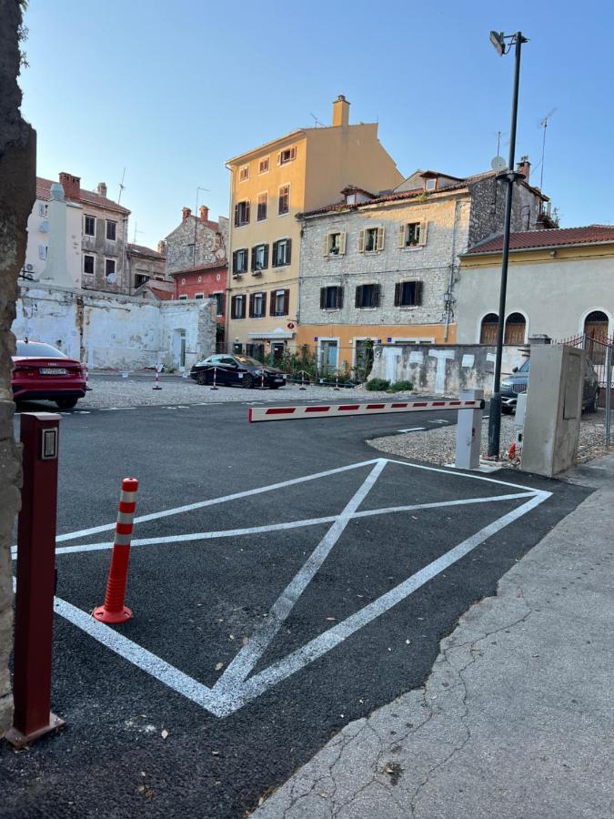 La Dolce Vita Luxury Apartments With Best Free Private Parking In City Center PUY Eksteriør bilde