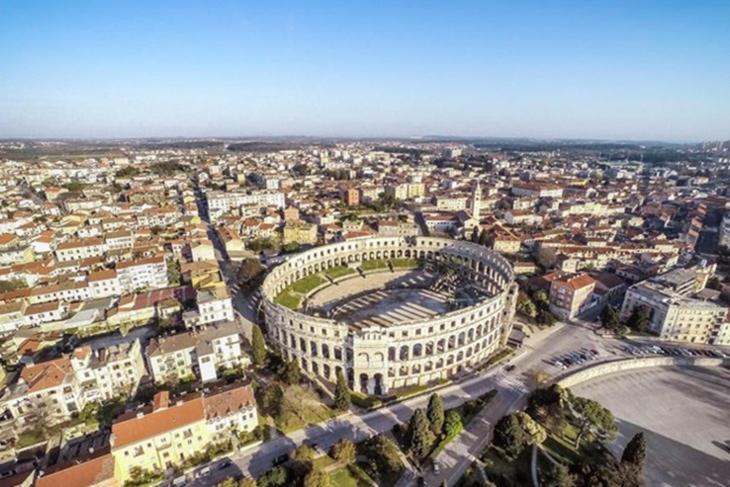 La Dolce Vita Luxury Apartments With Best Free Private Parking In City Center PUY Eksteriør bilde