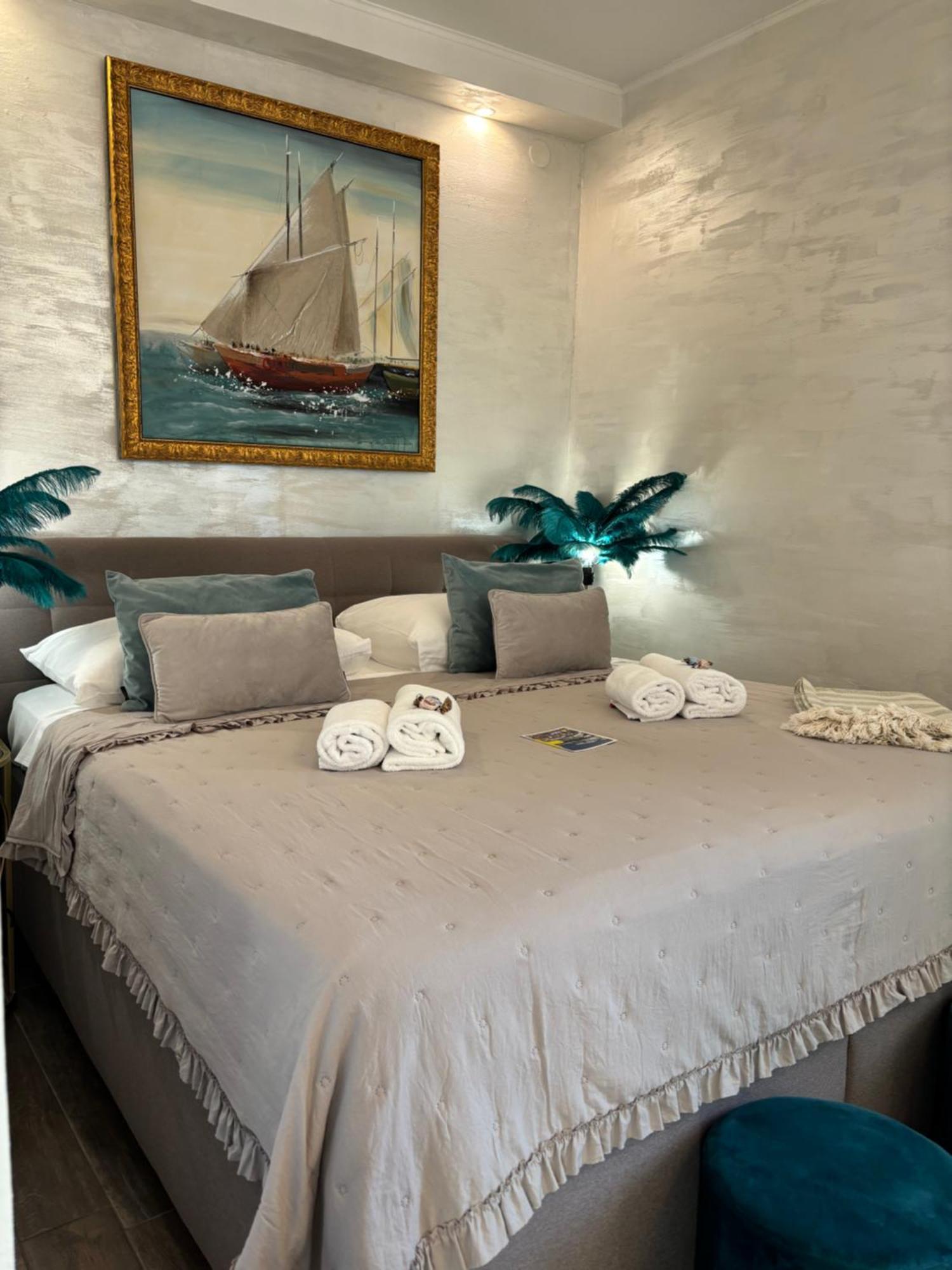 La Dolce Vita Luxury Apartments With Best Free Private Parking In City Center PUY Eksteriør bilde