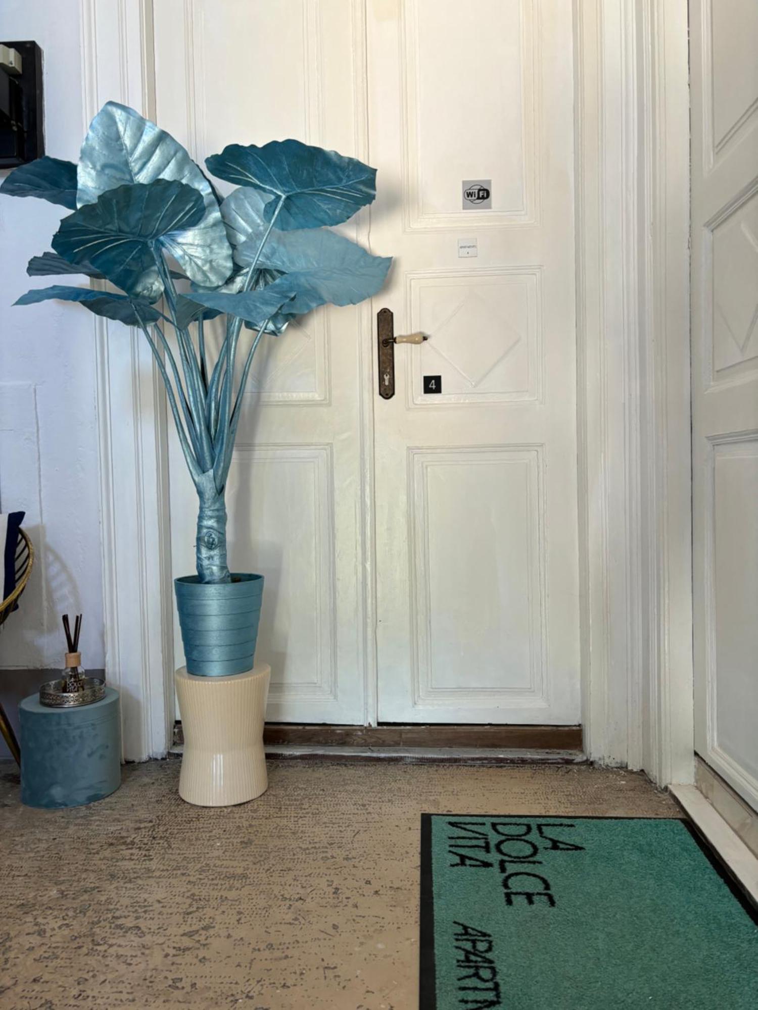La Dolce Vita Luxury Apartments With Best Free Private Parking In City Center PUY Eksteriør bilde